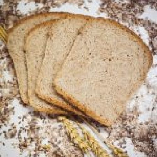 pan de espelta cortado