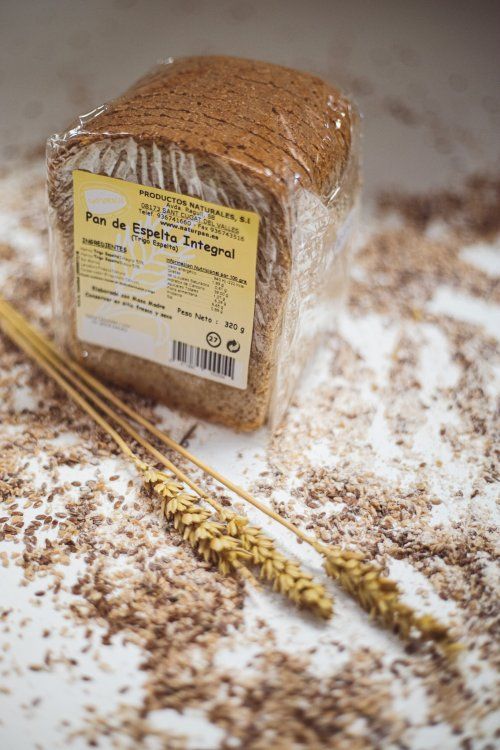 pan de espelta cortado